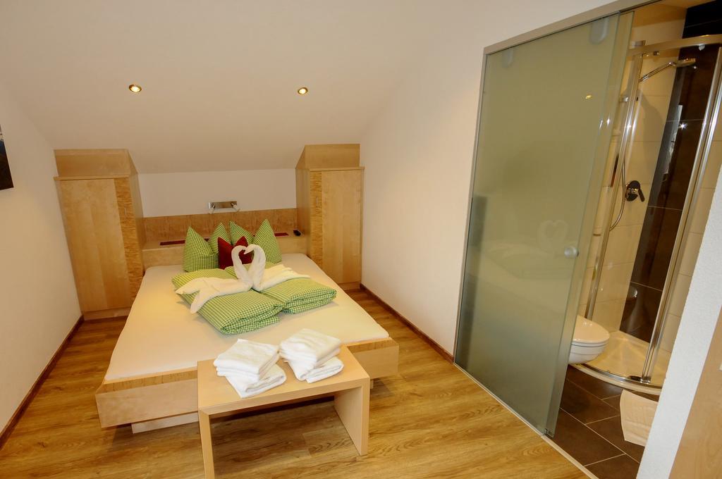 Ferienwohnung Gundolf Christine Arzl im Pitztal Zimmer foto
