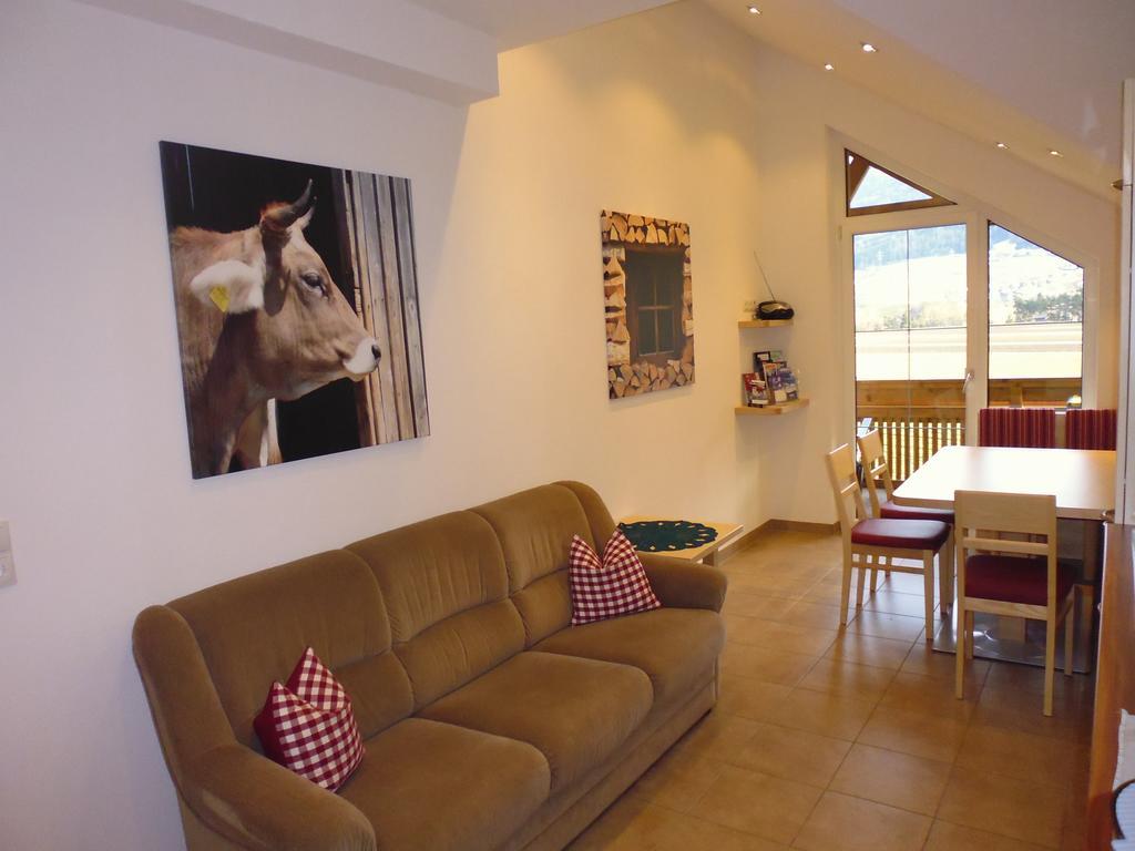 Ferienwohnung Gundolf Christine Arzl im Pitztal Zimmer foto