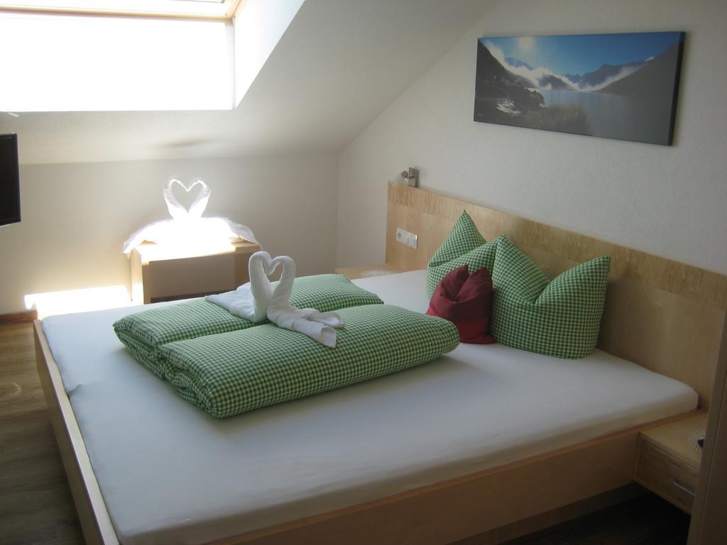 Ferienwohnung Gundolf Christine Arzl im Pitztal Zimmer foto
